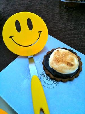 Fabulous housemade s'mores in classic and other flavors, "torched" exactly the way you like 'em!