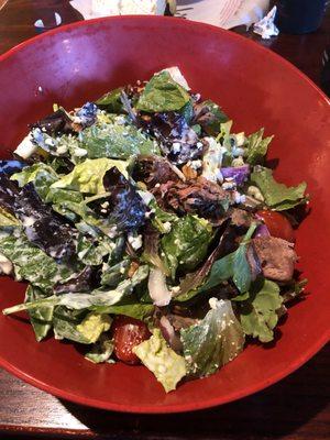 Black and blue salad