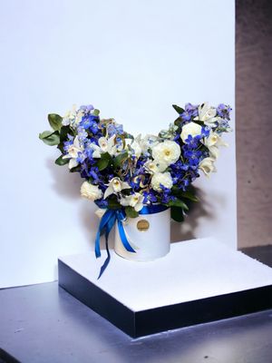 Blue and white flower bouquet