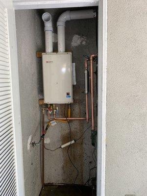 Tankless water heater