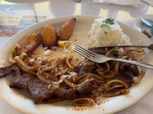 Liver and onions plantains with white rice