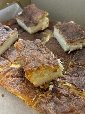 Churro Cheesecake Bars