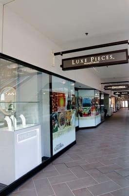 Luxe PIeces Storefront