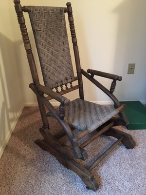 Antique 1890's Rocker.   Anybody know what it's worth?  Reply wick46@aim.com