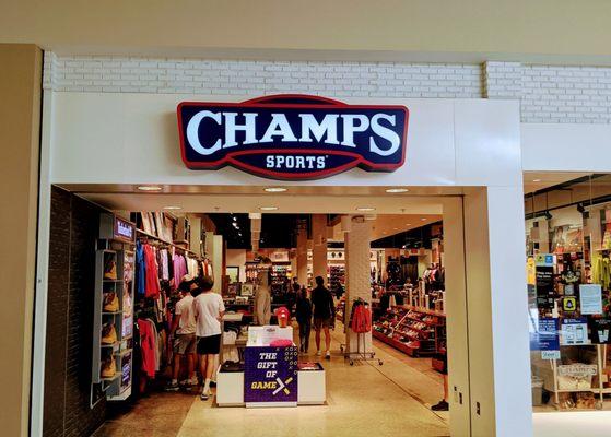 Champs Sports