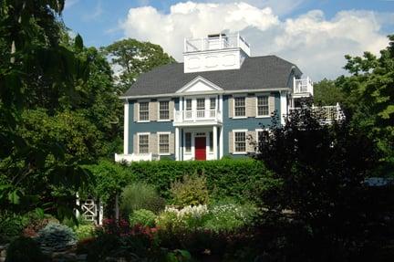 PRIVATE VILLAGE ESTATE, Stonington, CT: This meticulously restored 1789 Colonial is located on the highest point in the Village.