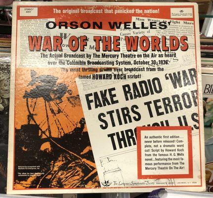 War of the Worlds radio broadcast in vinyl