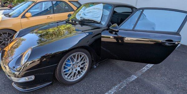 Detailed a Porsche 933.