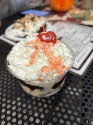 Mini sundae