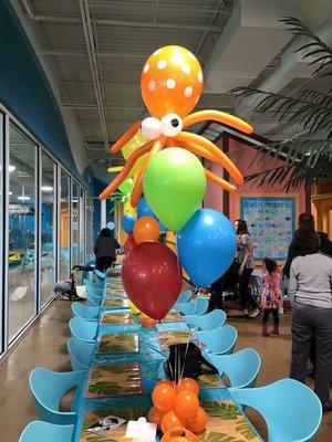 Octopi Centerpieces by Bob's Custom Ballons