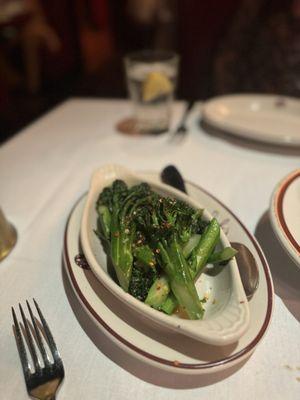 Chili garlic broccolini