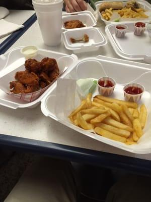 10 wing lunch combo!