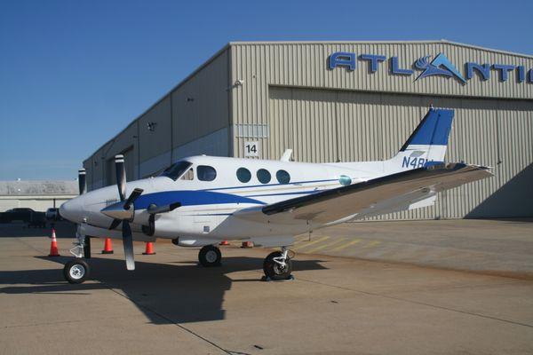 N48W King AIr E90