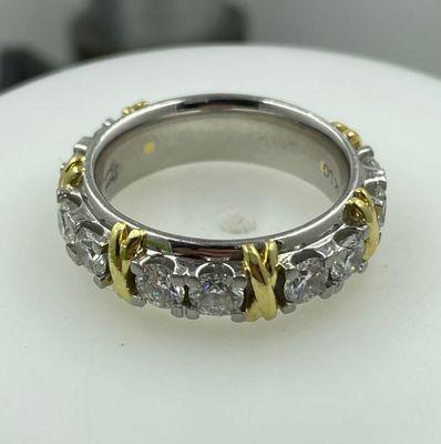 A custom ring in platinum and 18K gold.