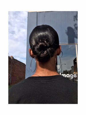 Sleek bun with extensions