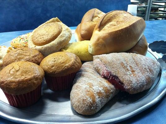 Pan dulce y bolillos. Parents fav and mine too!!