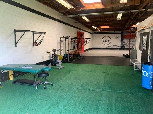 Awesome set up for all your physical therapy needs!