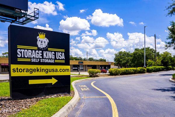 Storage King USA