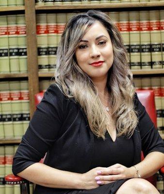 Evelyn Flores  Paralegal