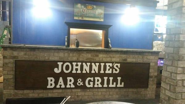 Johnnie's Bar & Grill