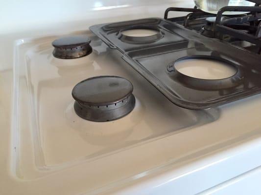 shiny stove: thoroughly cleaned the stovetop