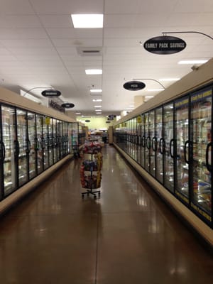 Franklin Big Y Supermarket -- 348 East Central Street / Route 140, Franklin         Interior