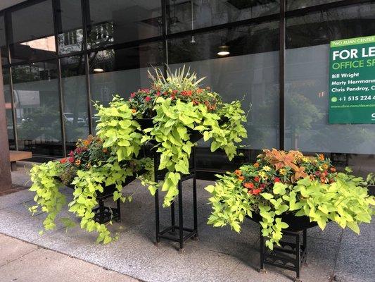 We are the makers of the downtown Des Moines planters