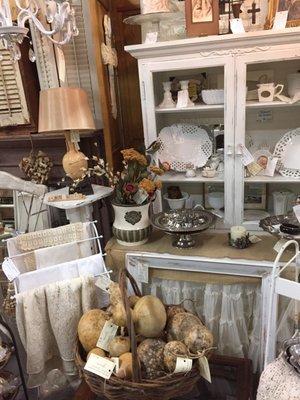 Nice displays of shabby.