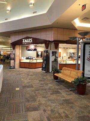 Zales Store in the mall