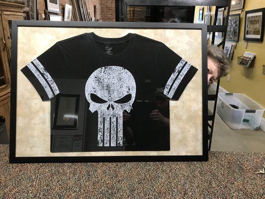 Benjamin's Custom Framing And Fine Art