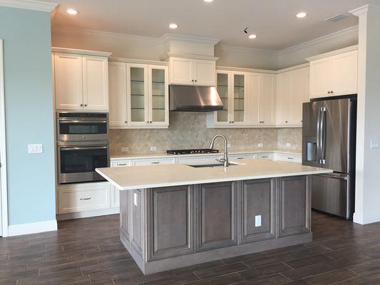 Transitional kitchen