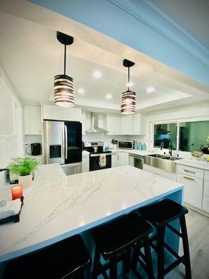 Kitchen with amazing white quartz countertops