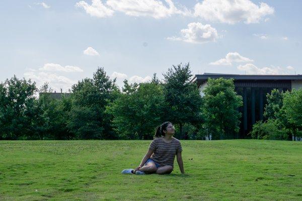 Client's fabulous posing and looking at the sky!