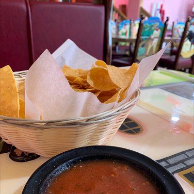 Salsa and chips