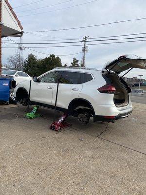 15 min four tires mount and balance.