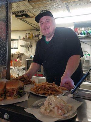 Fast efficient and delicious burger creator.