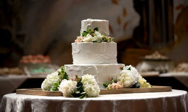 Beautiful Wedding Cakes and Flower Accents