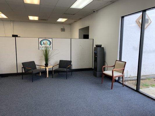 Front office waiting area was clean and comfortable.