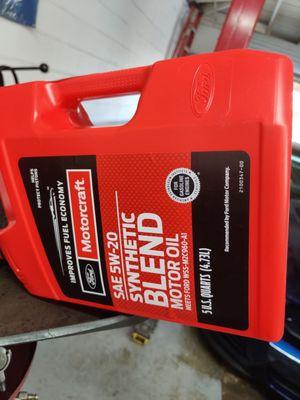 OEM engine oil for my Mustang. Only the best quality at Mechatronic.