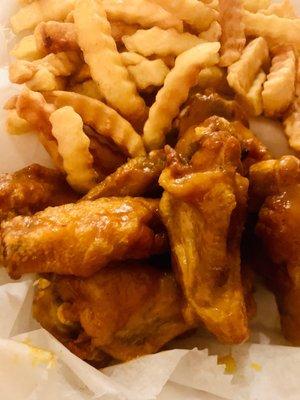 Golden BBQ Wings Combo