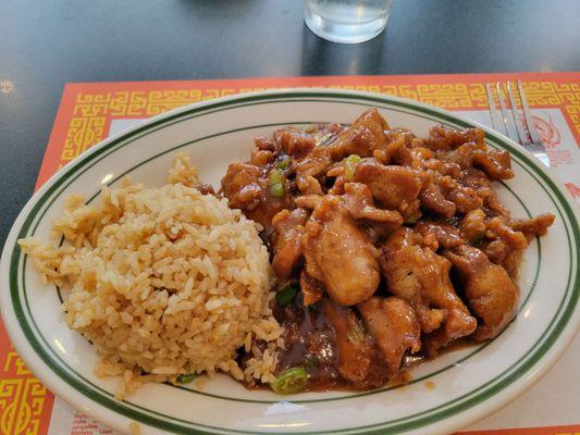 Hunan Chinese Restaurant