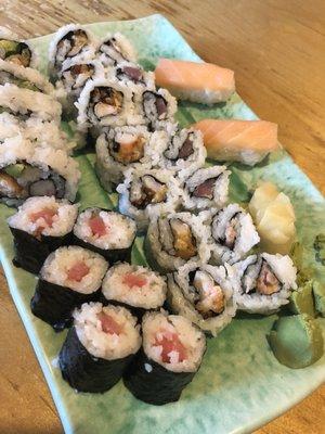 Salmon nigiri, tuna roll, spicy tuna roll, crunchy shrimp roll and special flounder roll.  Perfect!