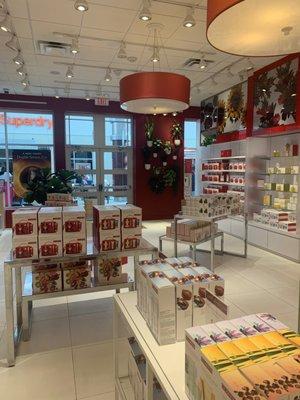 Clarins Factory Store