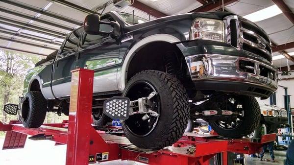 Alignments even for lifted trucks!