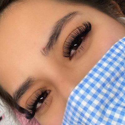 Hybrid set done by our lash artist Madi