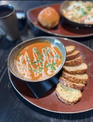 Tomato basil soup