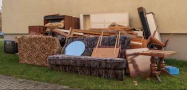 Replacing your old furniture? We'll clean up the mess!