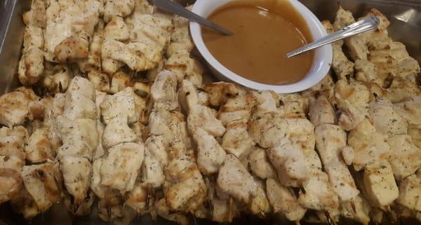 Chicken Skewers with Thai Peanut Sauce