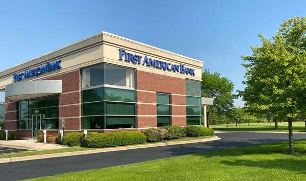 The exterior of the First American Bank Aurora branch