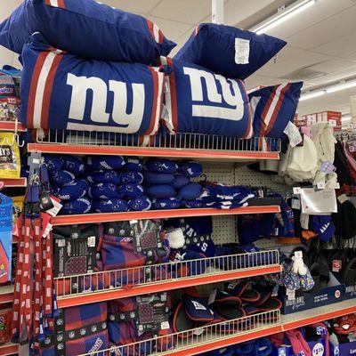 Buy your New York Giants gear @ Family Dollar